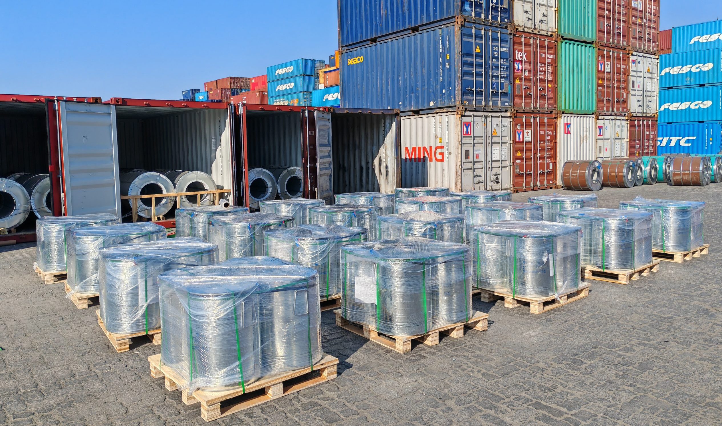 پیشگام در بازرگانی صنعتی 